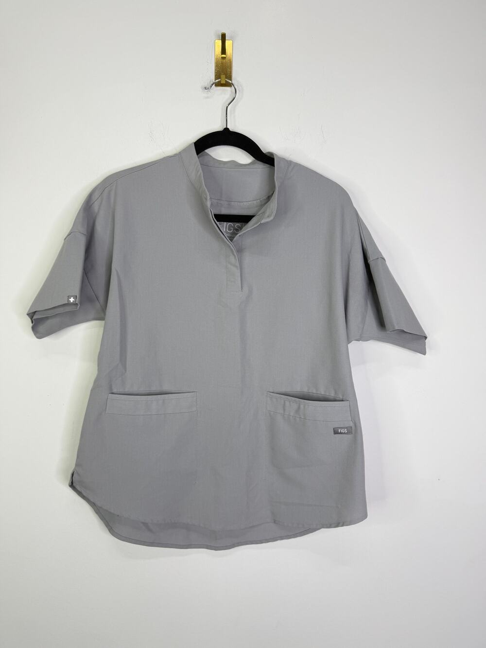 Figs Ejura Scrub Top Cement Gray Size Small W19SW1012